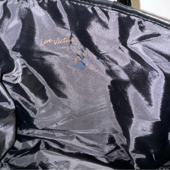 Large Victoria's Secret Tote Duffle Travel  Bag Sequins Gold Pink - Picture 7 of 8